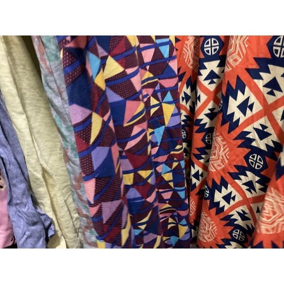 Lularoe Blowout NEW Bulk lot Of 20 Pictured Items New W Tags Wholesale Resale - Picture 8 of 14